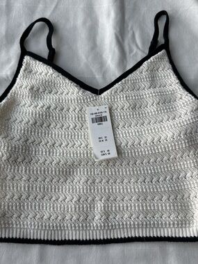 Abercrombie & Fitch Cream and Black Knit Crop Top